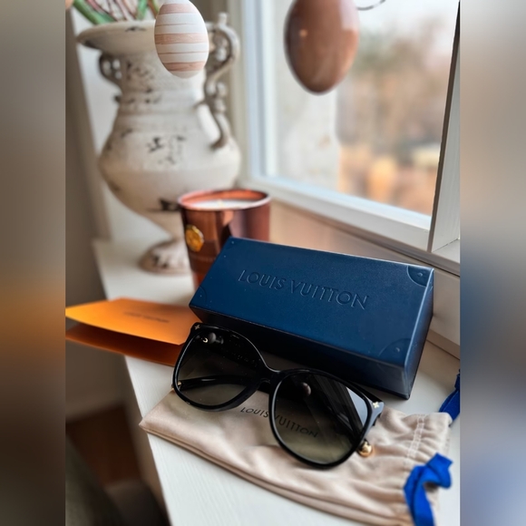 Louis Vuitton Accessories - Louis Vuitton Clash Square Sunglasses